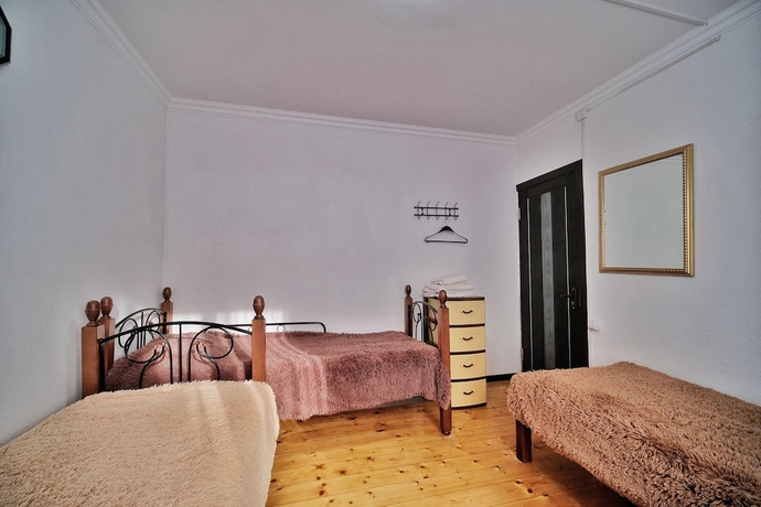 Imagen de la habitación del Hotel Arkhiz City Guest House. Foto 9