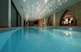 Imagen de la piscina del Hotel Arkin Palm Beach. Foto 9