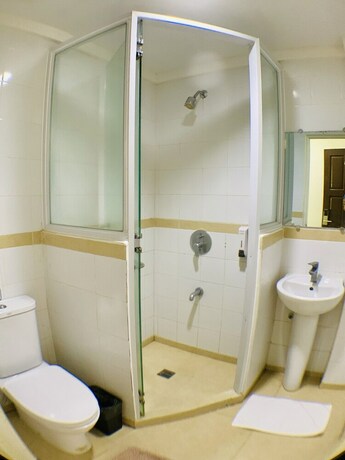 Imagen de la habitación del Hotel Arkipelago Beach Resort. Foto 36