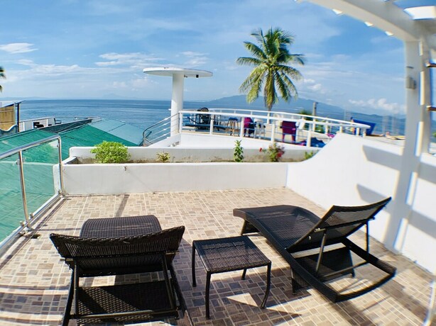 Imagen de la habitación del Hotel Arkipelago Beach Resort. Foto 38