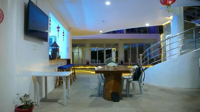 Imagen de los interiores del Hotel Arkipelago Beach Resort. Foto 40