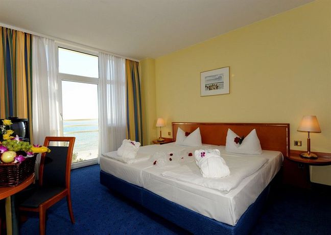 Imagen de los exteriores del Hotel Arkona Strandhotel. Foto 8