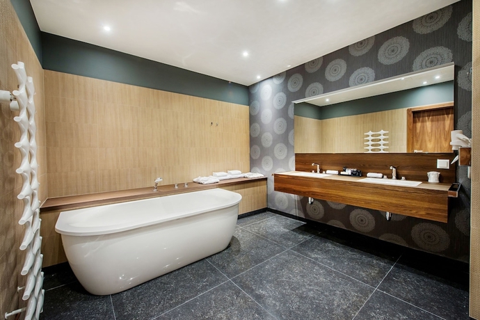 Imagen de la habitación del Hotel Arlamow. Foto 16