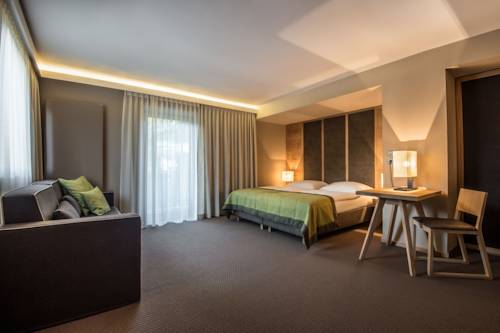 Imagen de la habitación del Hotel Arlara. Foto 6