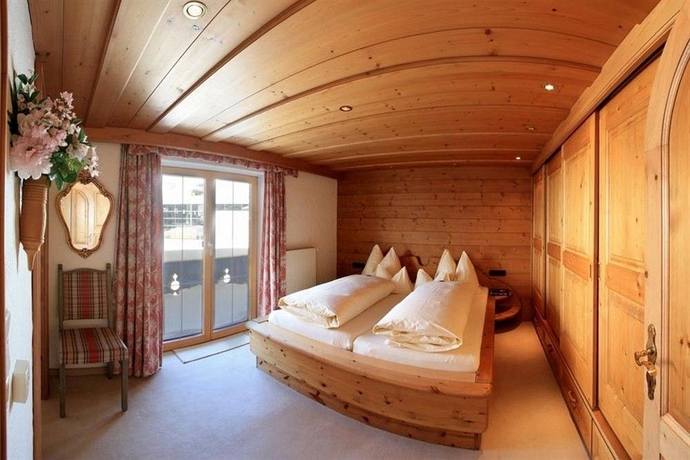 Imagen de la habitación del Hotel Arlbergh&ouml;he. Foto 10