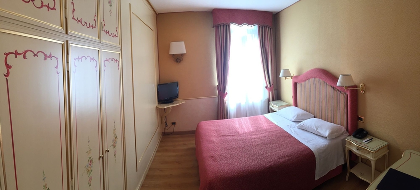 Imagen de la habitación del Hotel Arlecchino, Venecia. Foto 13