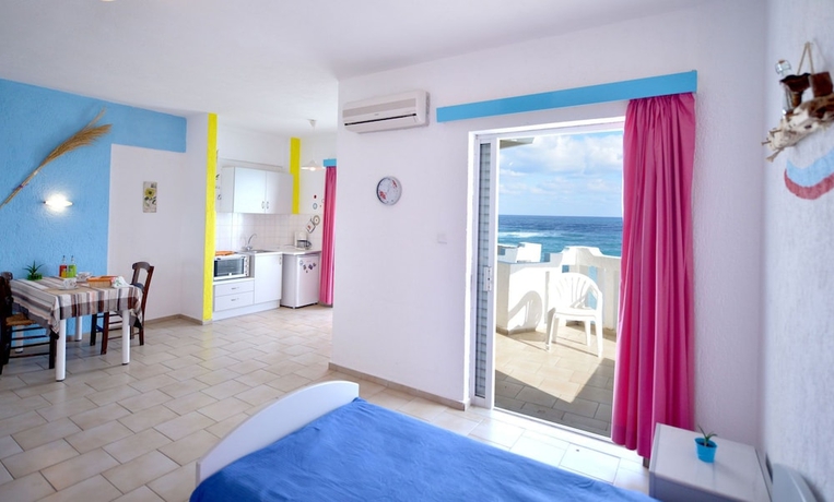 Imagen de la habitación del Hotel Arlen Beach. Foto 4