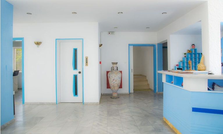 Imagen de los interiores del Hotel Arlen Beach. Foto 18