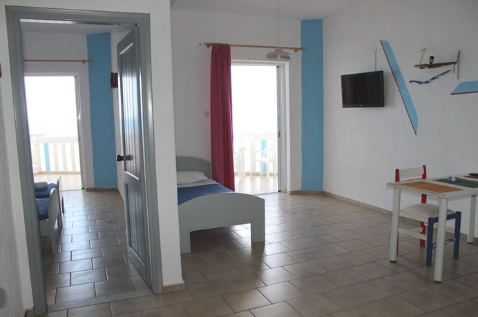 Imagen de la habitación del Hotel Arlen Beach. Foto 14