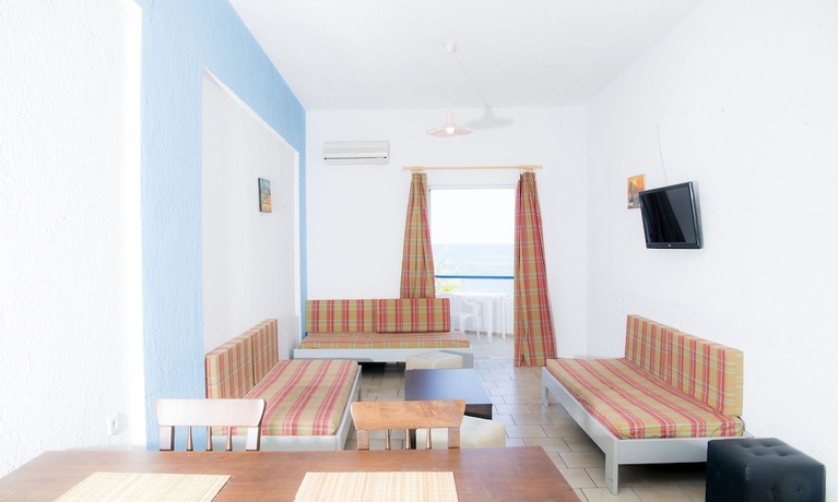 Imagen de la habitación del Hotel Arlen Beach. Foto 15