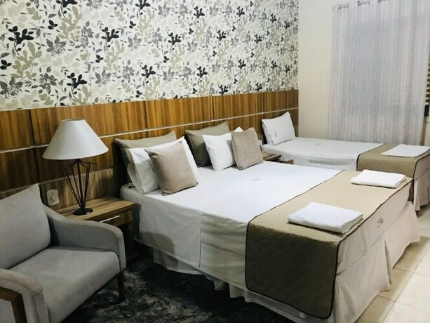Imagen de la habitación del Hotel Arlen. Foto 15