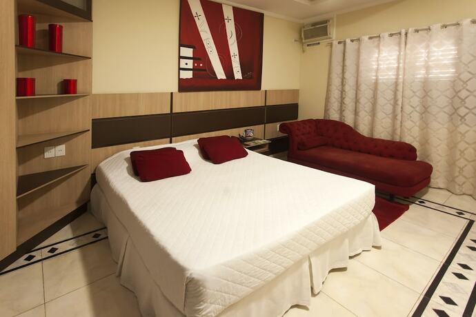 Imagen de la habitación del Hotel Arlen. Foto 25
