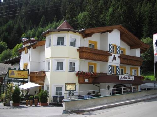 Imagen general del Hotel Arlen Lodge. Foto 11