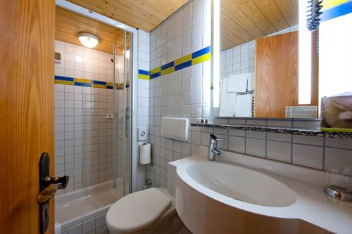 Imagen de la habitación del Hotel Arlenwald. Foto 7