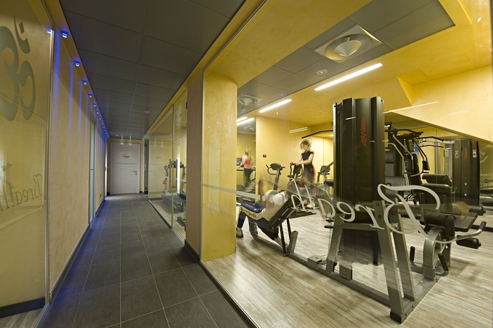 Imagen de los interiores del Hotel Arli Business and Wellness. Foto 12