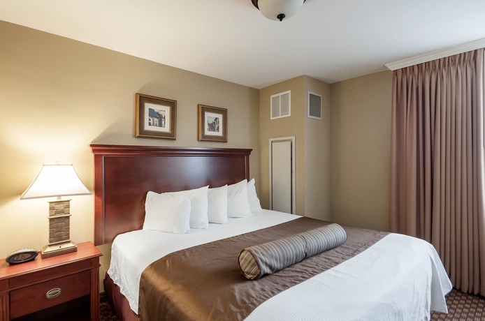 Imagen de la habitación del Hotel Arlington Court Suites, A Clarion Collection. Foto 10