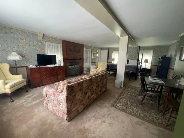 Imagen de la habitación del Hotel Arlington Inn, Arlington. Foto 16