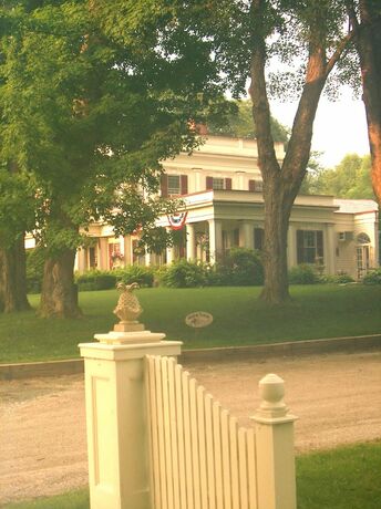 Imagen general del Hotel Arlington Inn, Arlington. Foto 7