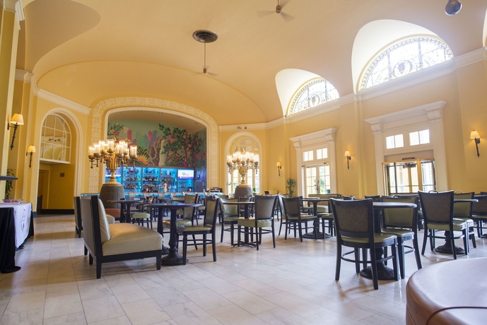 Imagen de los interiores del Hotel Arlington Resort and Spa. Foto 18