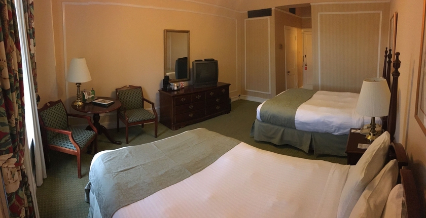 Imagen de la habitación del Hotel Arlington Resort and Spa. Foto 9