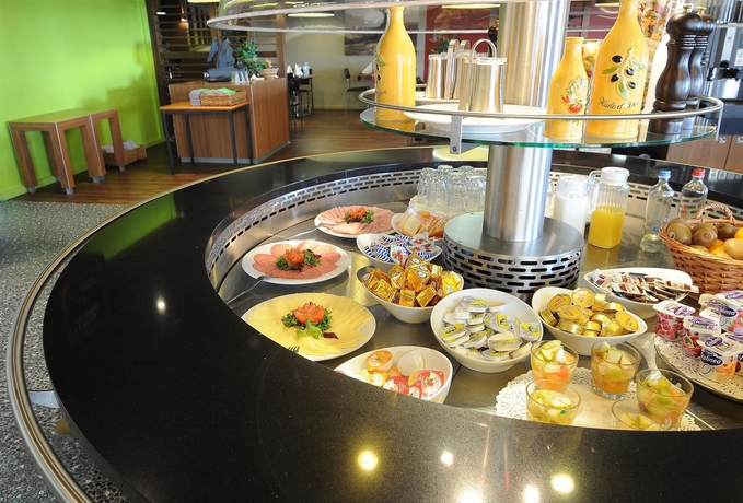 Imagen del bar/restaurante del Hotel Arlon. Foto 6