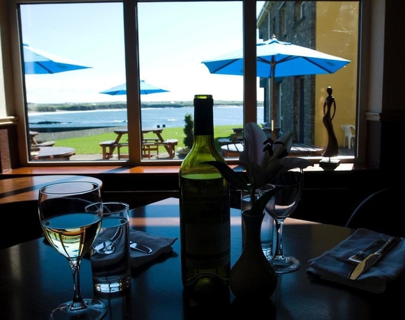 Imagen del bar/restaurante del Hotel Armada, MILTOWN MALBAY. Foto 2