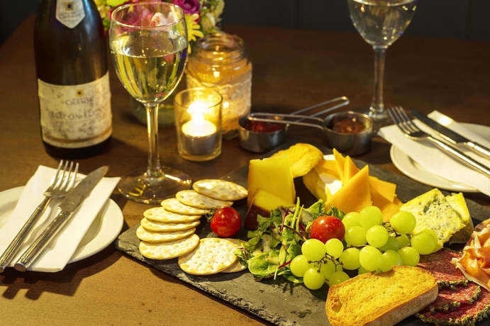 Imagen del bar/restaurante del Hotel Armada, MILTOWN MALBAY. Foto 4