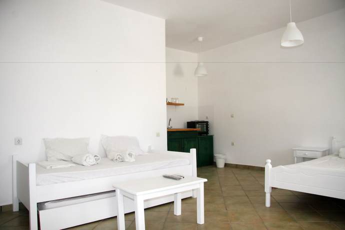 Imagen de la habitación del Hotel Armadoros Ios Backpackers. Foto 13