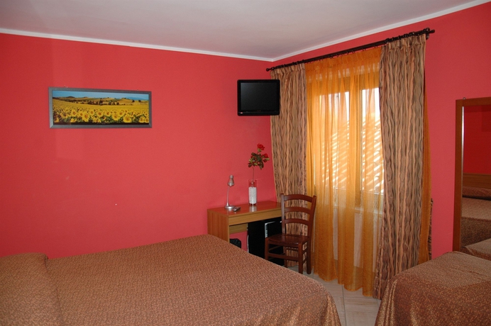 Imagen de la habitación del Hotel Armanac De Toubie. Foto 9