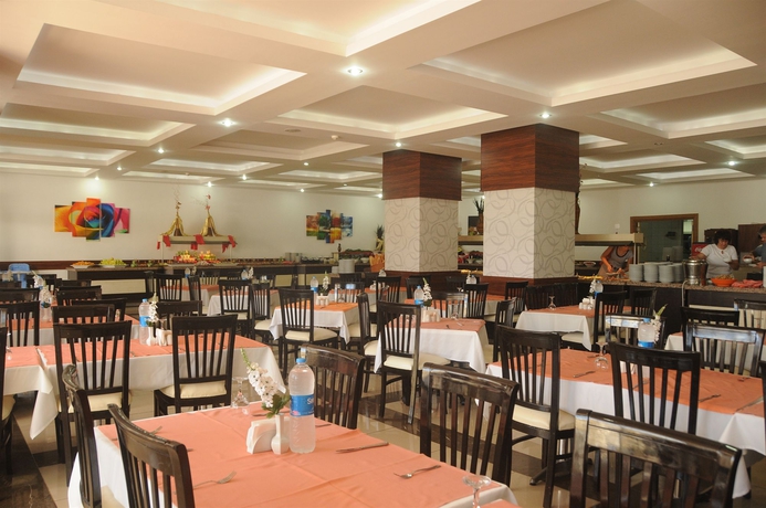 Imagen del bar/restaurante del Hotel Armas Beach - All Inclusive. Foto 4