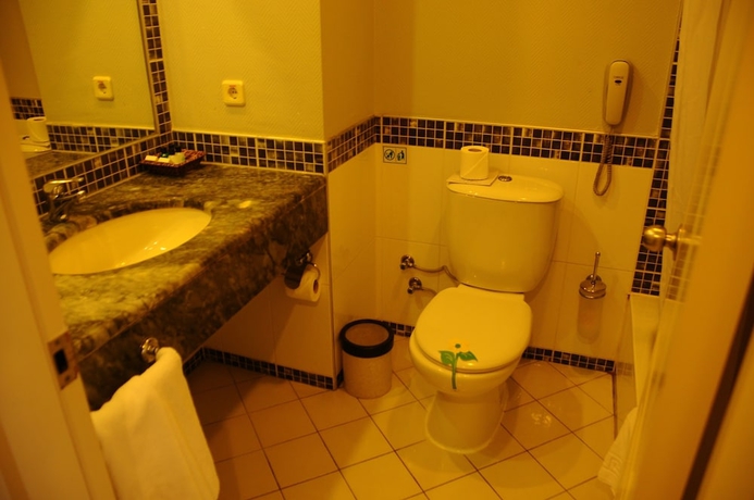 Imagen de la habitación del Hotel Armas Pemar Beach Resort. Foto 11