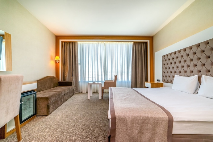 Imagen de la habitación del Hotel Armas Termal Resort. Foto 6