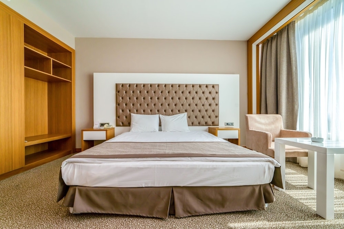 Imagen de la habitación del Hotel Armas Termal Resort. Foto 11