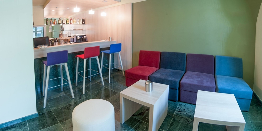 Imagen del bar/restaurante del Hotel Armatti. Foto 3