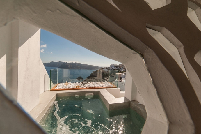 Imagen de los exteriores del Hotel Armeni Village Rooms and Suites. Foto 12