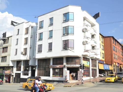 Imagen general del Hotel Armenia Lions. Foto 1