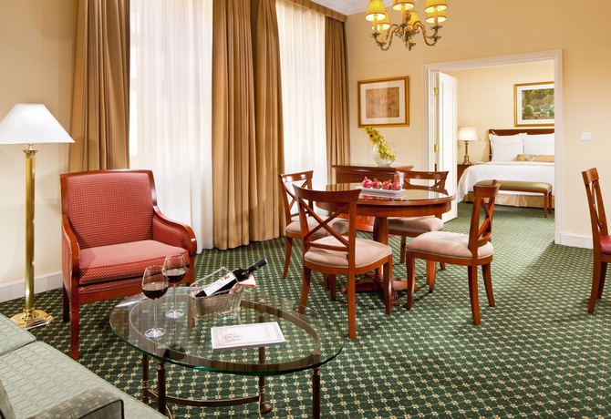 Imagen de los interiores del Hotel Armenia Marriott Yerevan. Foto 15