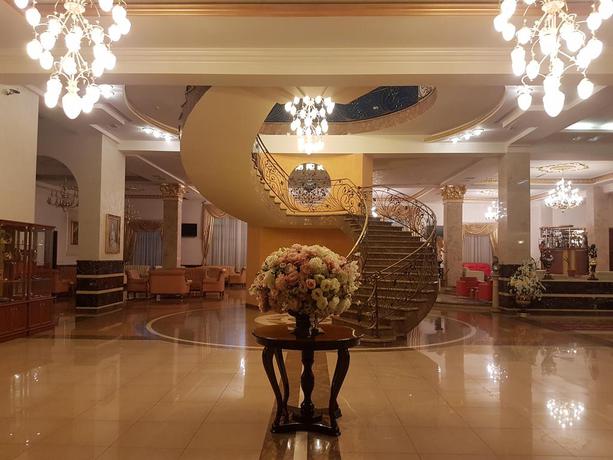 Imagen de los interiores del Hotel Armenian Royal Palace. Foto 9