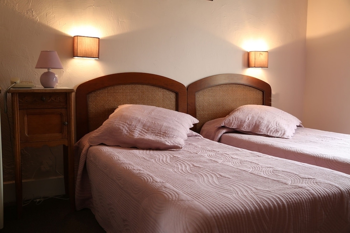 Imagen de la habitación del Hotel Armenonville. Foto 2