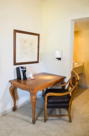 Imagen de la habitación del Hotel Armida Express. Foto 11