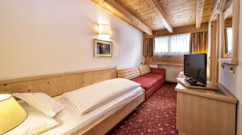 Imagen de la habitación del Hotel Armin. Foto 6