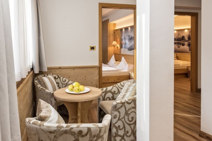 Imagen de la habitación del Hotel Armin. Foto 7