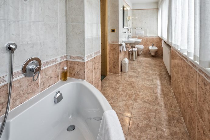 Imagen de la habitación del Hotel Armin. Foto 8
