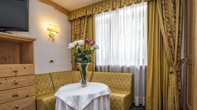 Imagen de la habitación del Hotel Armin. Foto 11