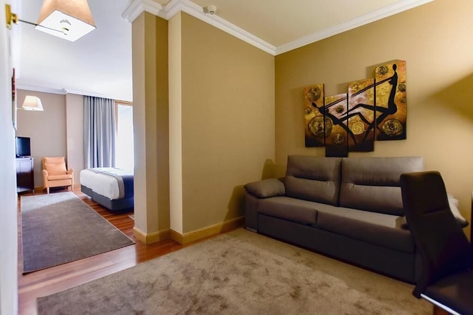 Imagen de la habitación del Hotel Armiñe. Foto 12