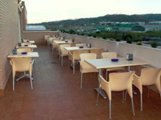 Imagen de la habitación del Hotel Armiñe. Foto 19