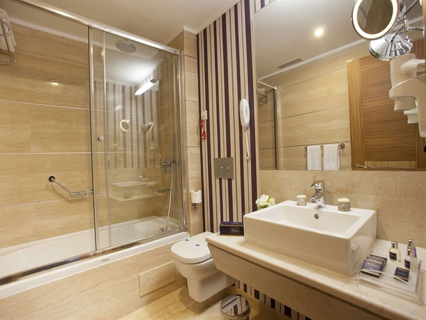 Imagen de la habitación del Hotel Armis. Foto 10