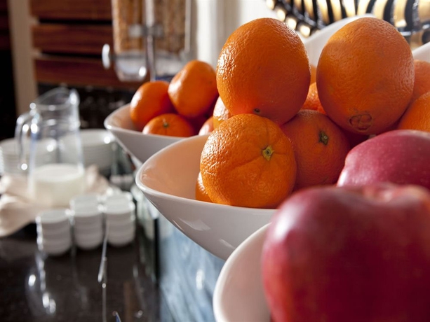 Imagen del bar/restaurante del Hotel Armis. Foto 4