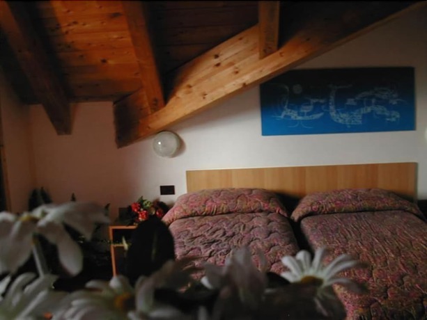 Imagen de la habitación del Hotel Armon Greenblu and Wellness. Foto 15