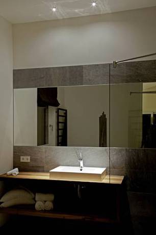 Imagen de la habitación del Hotel Armona Medical Alpinresort. Foto 8